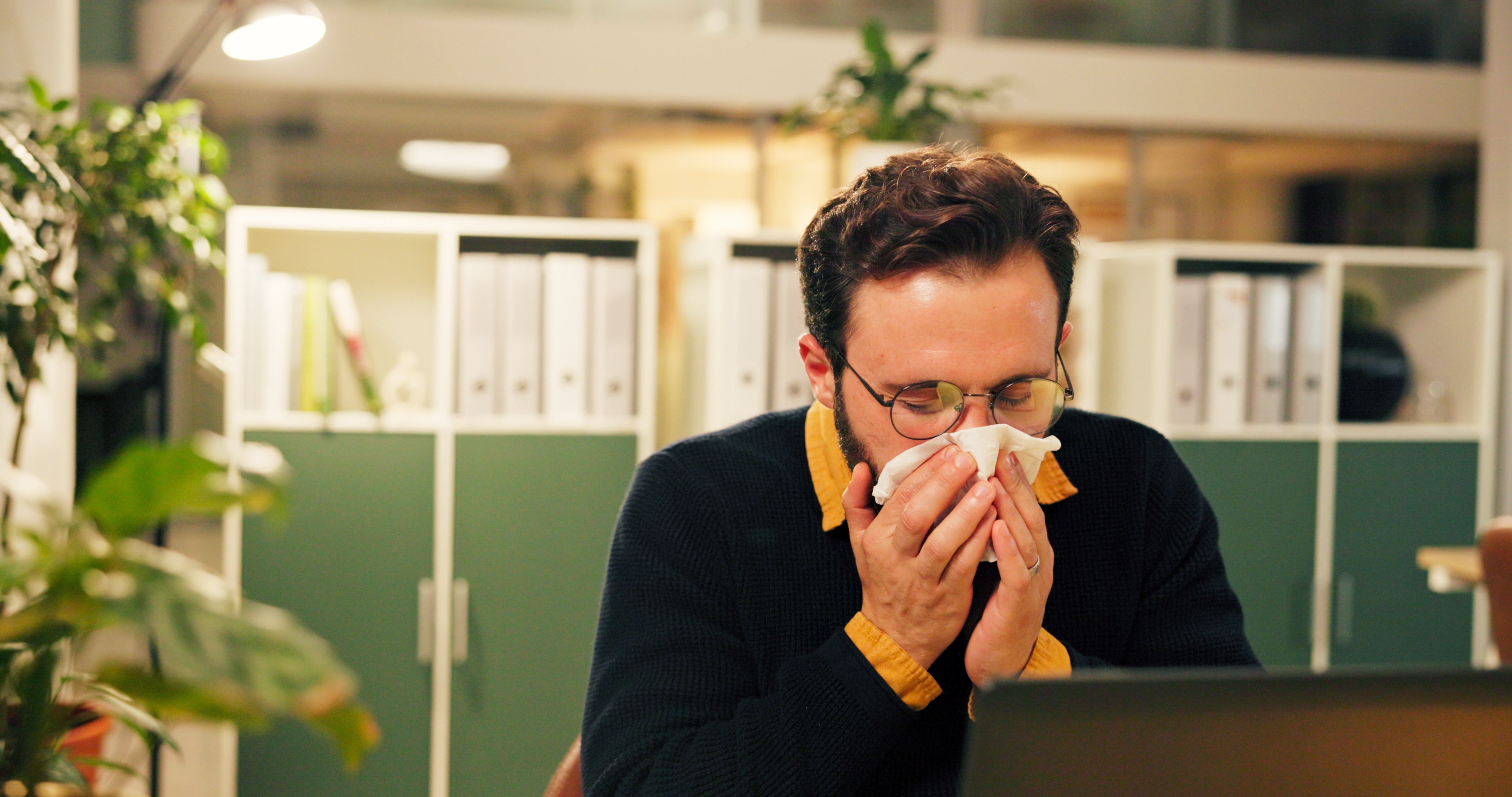 Cómo proteger tus ojos durante la época de alergias